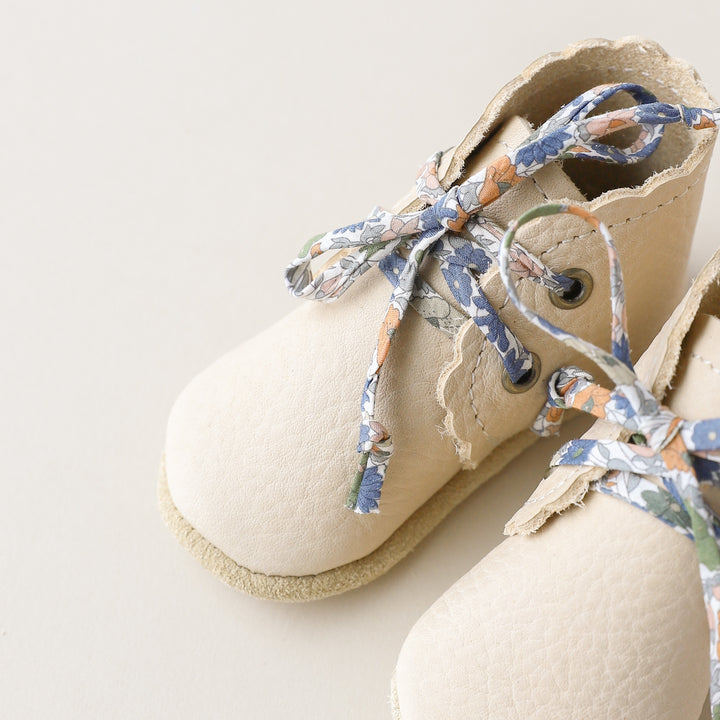 Scalloped Baby Boots in Almond
