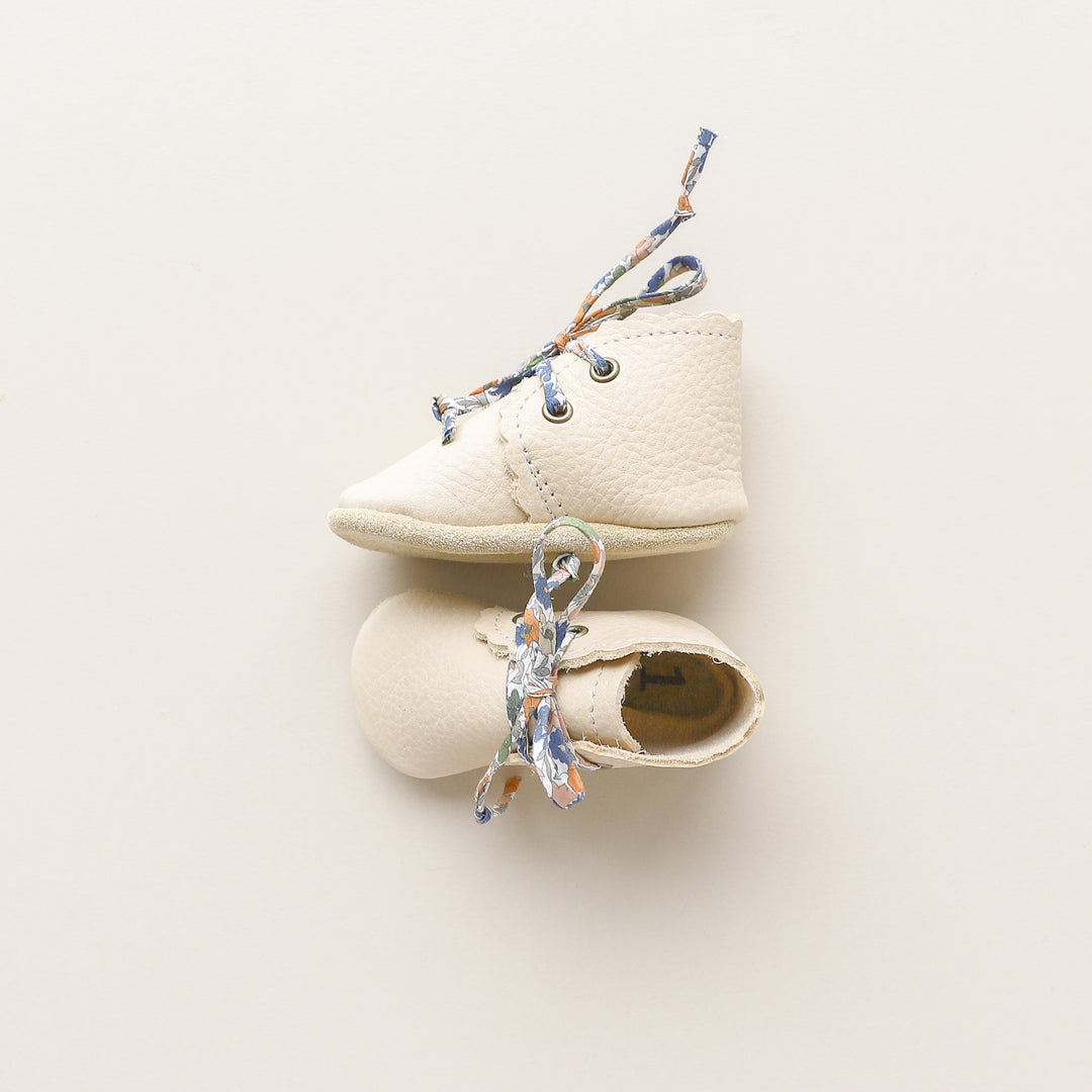 Scalloped Baby Boots in Almond