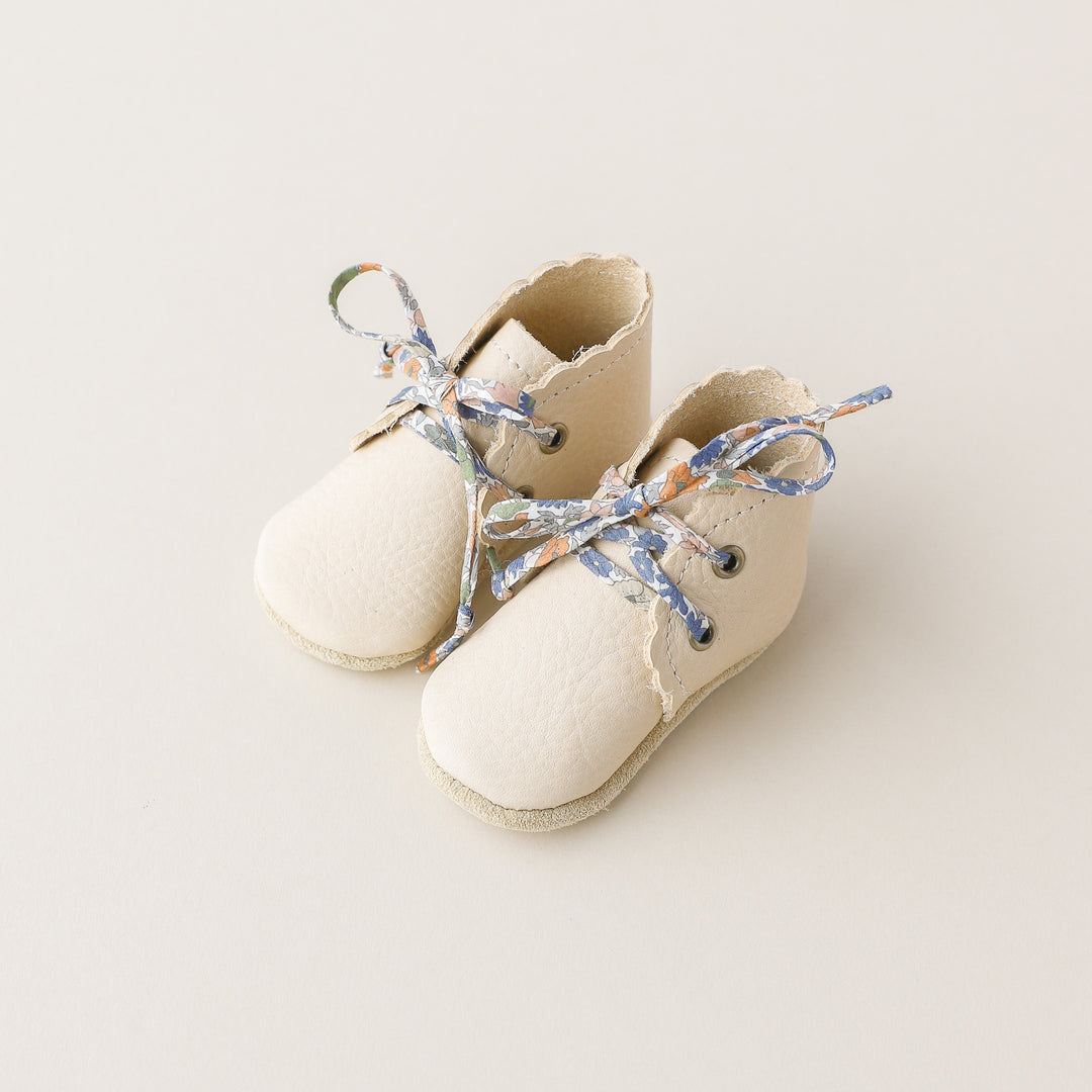 Scalloped Baby Boots in Almond