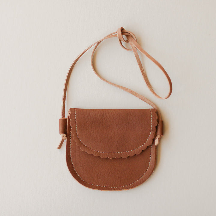Little Kid's Crossbody Scalloped Leather in Walnut